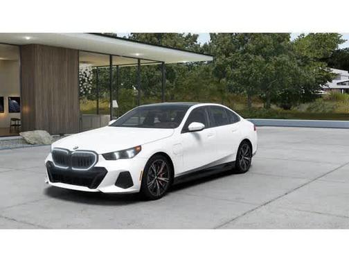 2026 BMW 550e xDrive