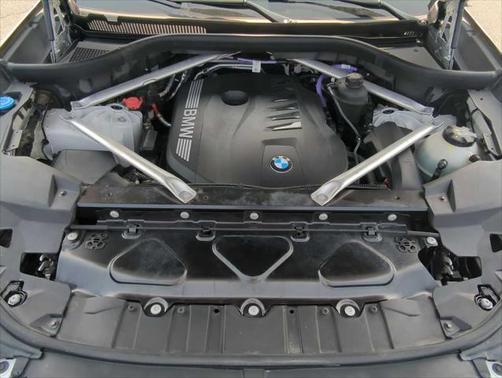 2024 BMW X6 xDrive40i