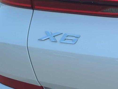 2024 BMW X6 xDrive40i
