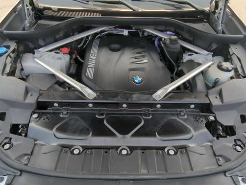 2024 BMW X6 xDrive40i