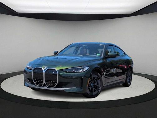 San Remo Green Metallic 2023 BMW i4 Gran Coupe eDrive35