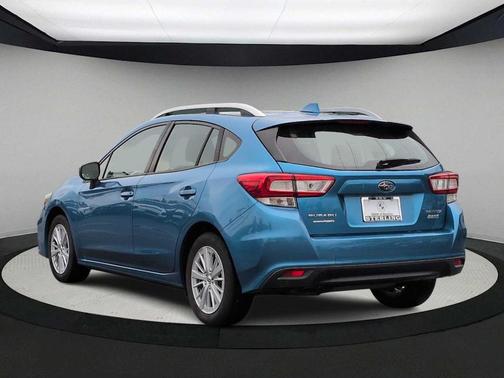 Island Blue Pearl 2017 Subaru Impreza 2.0i Premium