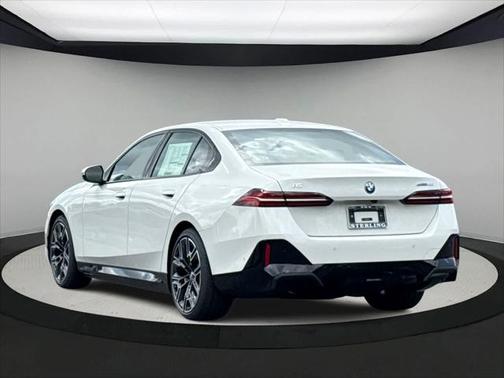 2025 BMW i5 eDrive40