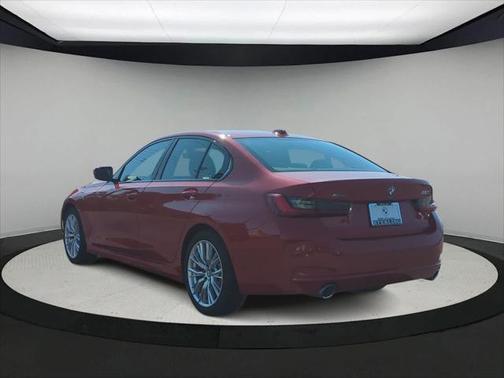2023 BMW 330 i xDrive