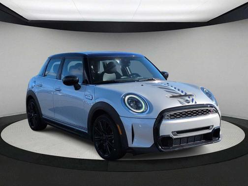 2022 MINI Hardtop Cooper S