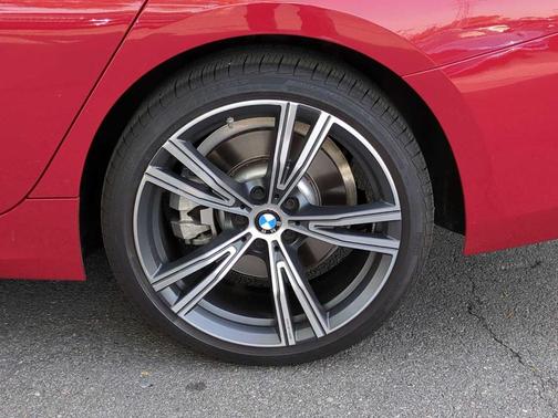 2024 BMW 330 i xDrive