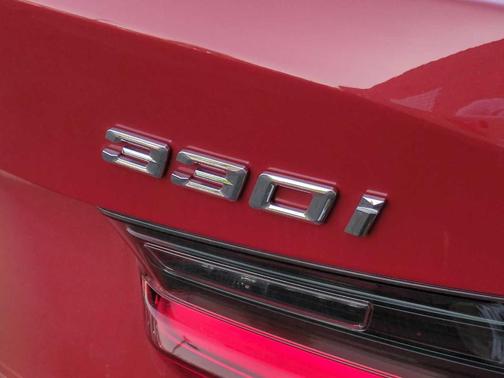 2024 BMW 330 i xDrive