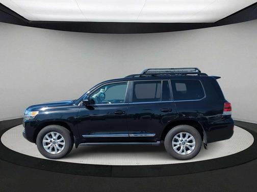 2018 Toyota Land Cruiser V8