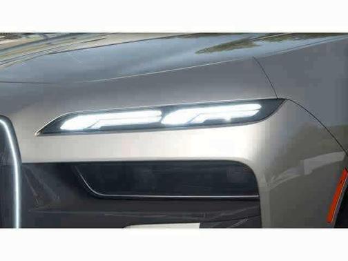 2025 BMW 760 760i xDrive