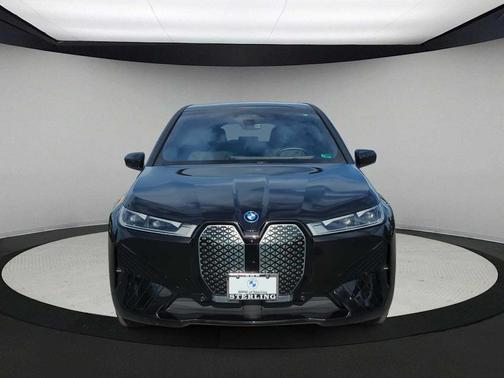 2025 BMW iX xDrive50