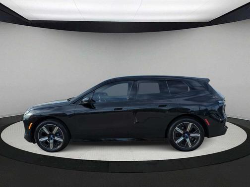 2025 BMW iX xDrive50