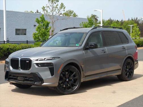 2025 BMW X7 M60i