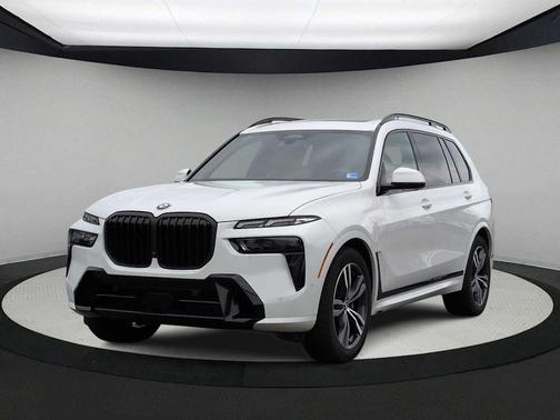 Alpine White 2025 BMW X7 xDrive40i