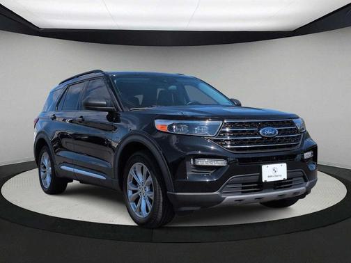 Agate Black Metallic 2021 Ford Explorer XLT