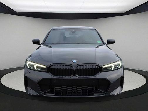 2024 BMW 330 i xDrive