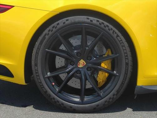 2018 Porsche 911 Carrera GTS