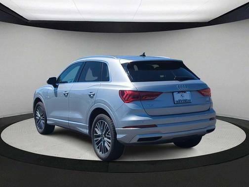 2022 Audi Q3 40 Premium