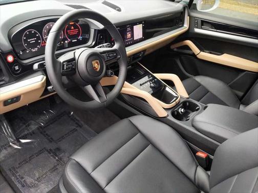 2024 Porsche Cayenne Base