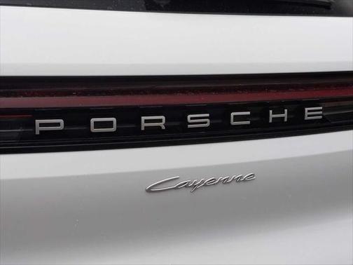2024 Porsche Cayenne Base