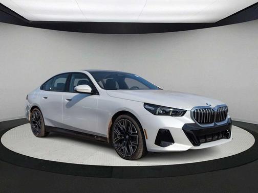 2026 BMW 530 i xDrive