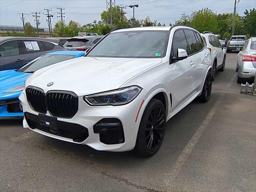 2023 BMW X5 M50i