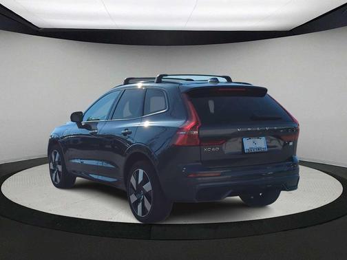 2024 Volvo XC60 Recharge Plug-In Hybrid T8 Plus Dark Theme