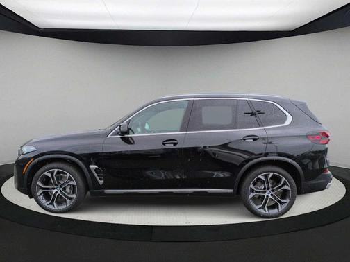 Black Sapphire Metallic 2026 BMW X5 xDrive40i