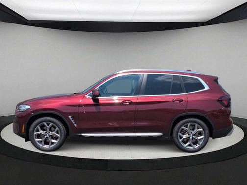 Aventurin Red Metallic 2023 BMW X3 xDrive30i