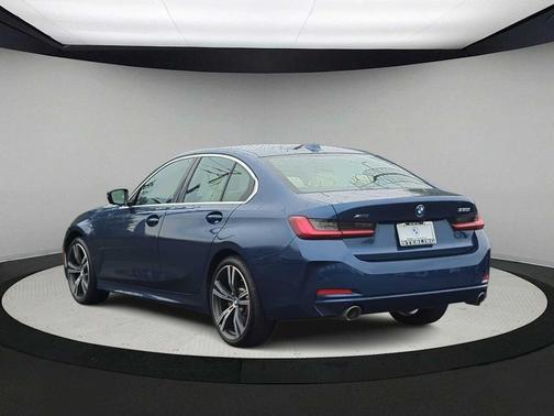 2023 BMW 330 i xDrive
