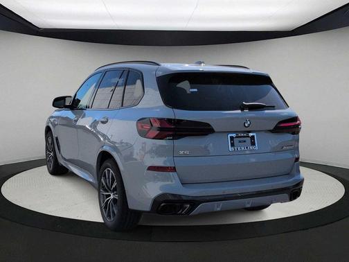 2026 BMW X5 M60i