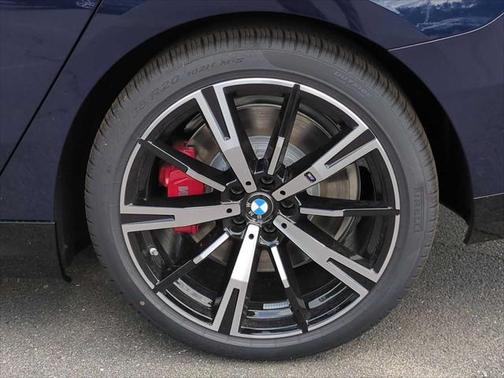 2026 BMW 550e xDrive