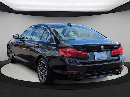 2017 BMW 540 i xDrive