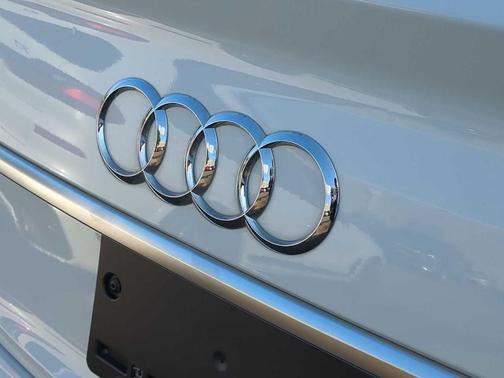 2022 Audi Q5 45 S line Premium Plus