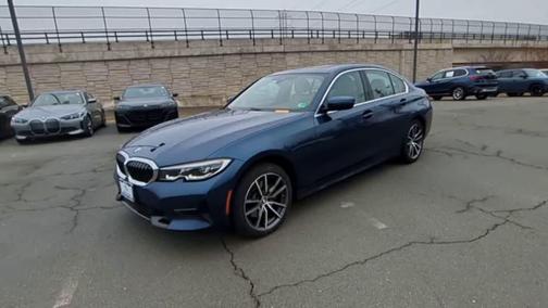 2022 BMW 330 i xDrive