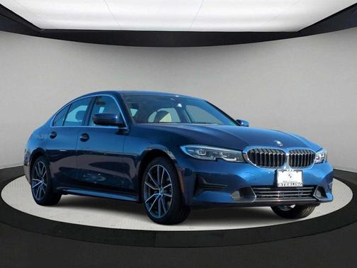 2022 BMW 330 i xDrive
