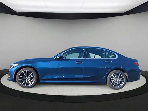 2022 BMW 330 i xDrive