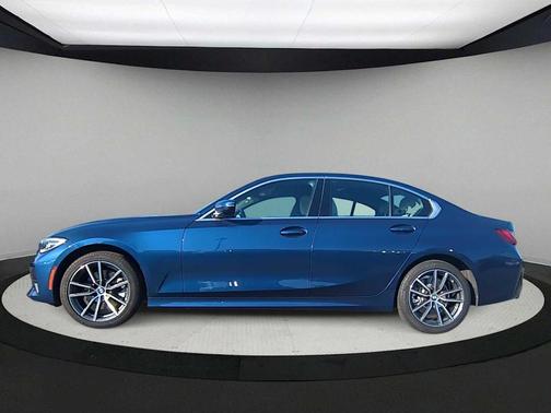 2022 BMW 330 i xDrive
