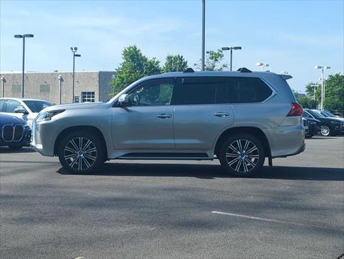 2021 Lexus LX 570 Two-Row