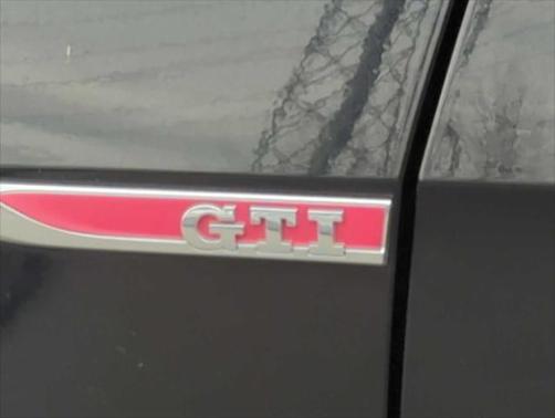2018 Volkswagen Golf GTI 2.0T S 4-Door