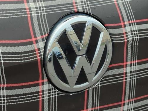 2018 Volkswagen Golf GTI 2.0T S 4-Door