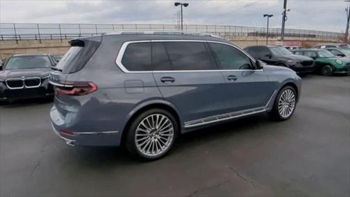 2025 BMW X7 xDrive40i