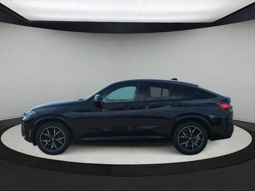 2022 BMW X4 M40i