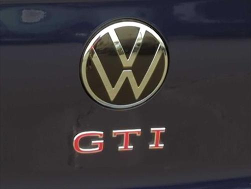2023 Volkswagen Golf GTI 2.0T SE