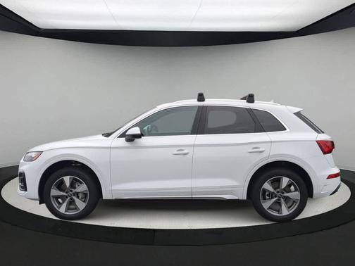 2024 Audi Q5 40 Premium