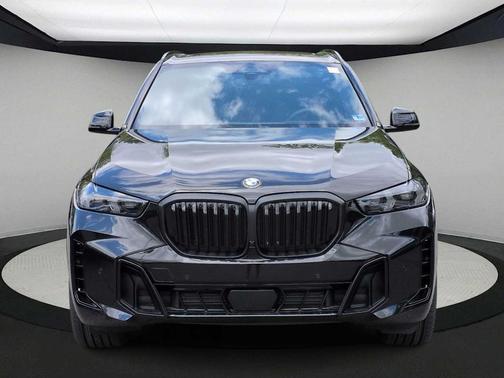 Black Sapphire Metallic 2026 BMW X5 xDrive40i