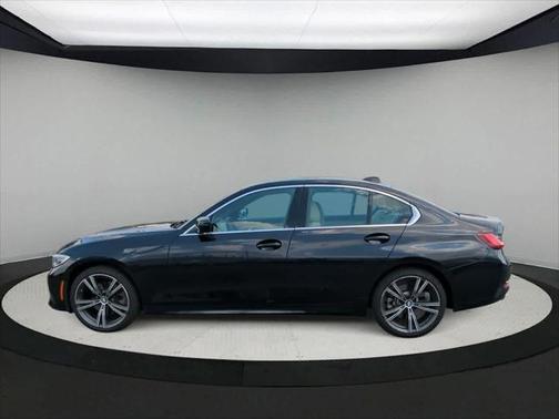 2022 BMW 330 i xDrive
