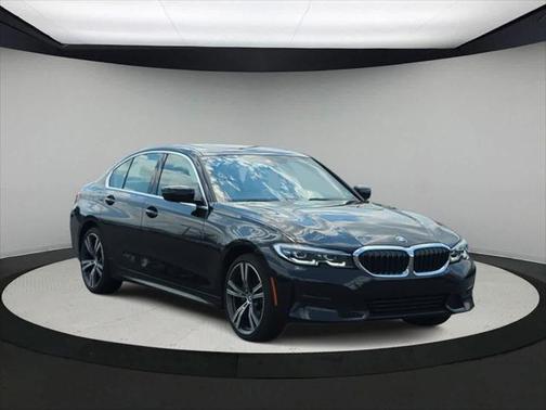 2022 BMW 330 i xDrive