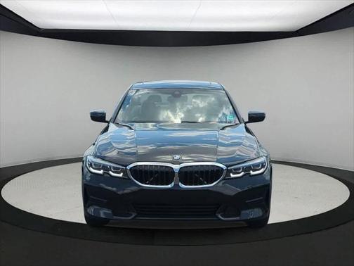 2022 BMW 330 i xDrive