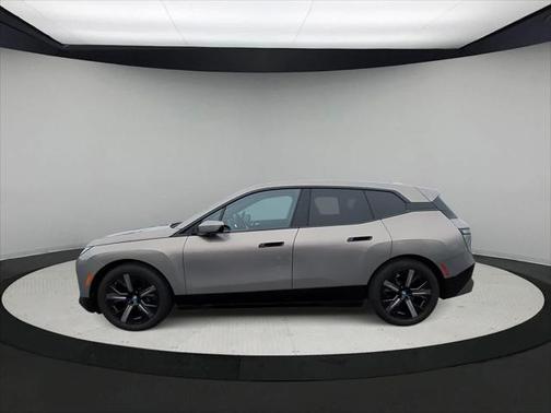 2025 BMW iX xDrive50