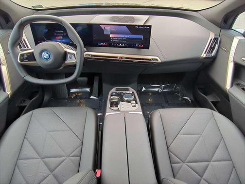2025 BMW iX xDrive50